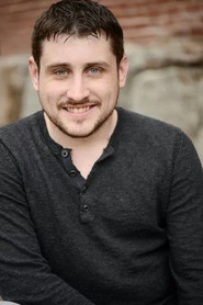 Ảnh diễn viên Adam Teper