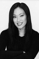 Ảnh diễn viên Angela Uyeda