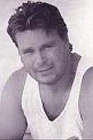 Ảnh diễn viên Gilbert B. Combs