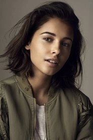 Ảnh diễn viên Naomi Scott